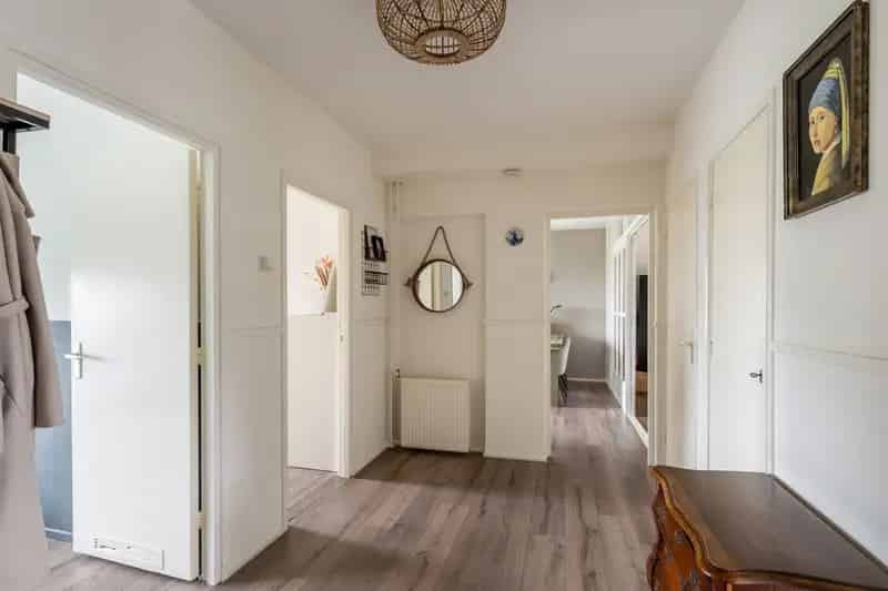 Appartement te koop Vlaardingen: Instapklaar hoekappartement met parkzicht