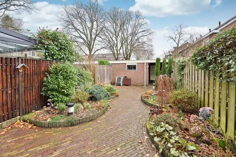 Ruime Middenwoning Soest 4 Slaapkamers Diepe Tuin