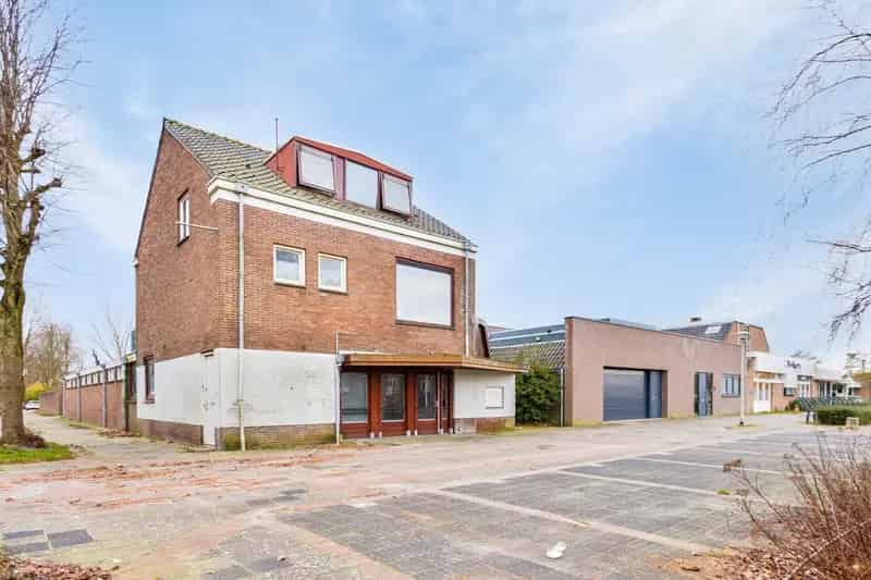 Winkelruimte te Huur Wieringerwerf 110m2