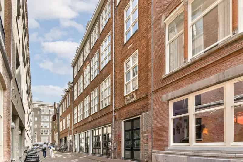 Amsterdam Binnenstad Appartement 55m2 Eigen Grond Gemeentelijk Monument