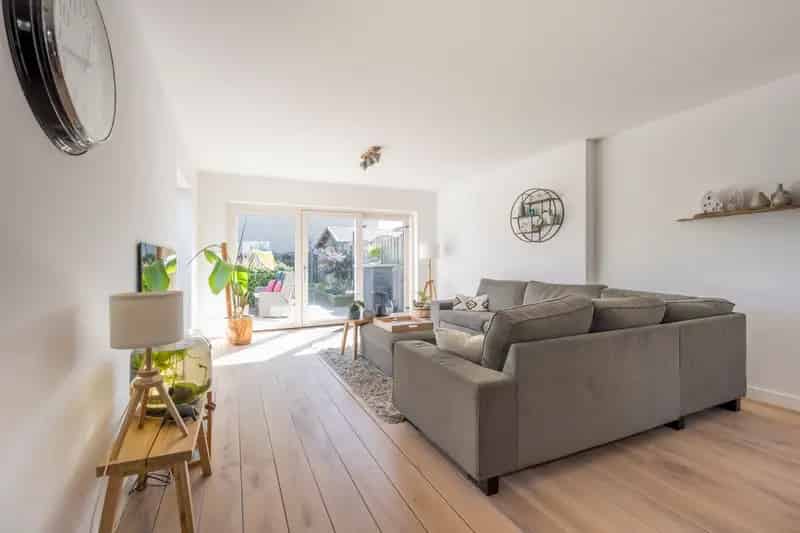 Moderne Hoekwoning Nijkerk Ruime Tuin Garage 4 slaapkamers