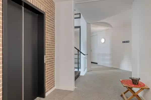 Modern Appartement te Houten met Ruim Dakterras