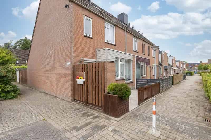 Hoekwoning Zwaag 4 slaapkamers Instapklaar