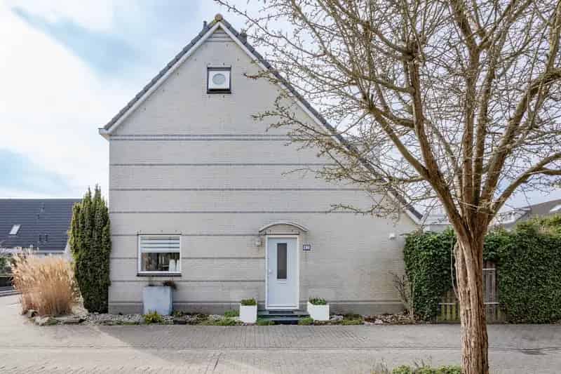 Ruime 2 1 Kapwoning Energielabel A 4 Slaapkamers Garage Zonnige Tuin