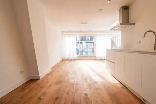 3 Kamer Appartement Amsterdam te Huur 77m2 Augustus 2024