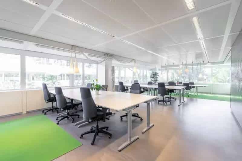 Ruim Kantoor 10-15 Personen  - Moderne Faciliteiten - Korting Nieuwjaar