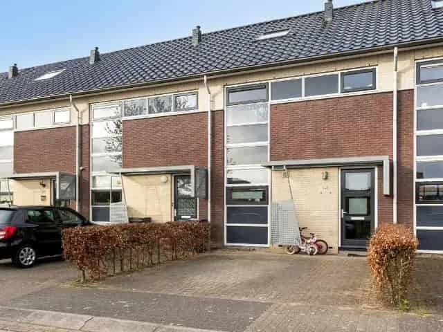 Tussenwoning 4 slaapkamers Stripheldenbuurt Almere