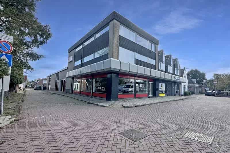 Bedrijfshal te koop Uitgeest 700m² Showroom Kantoor