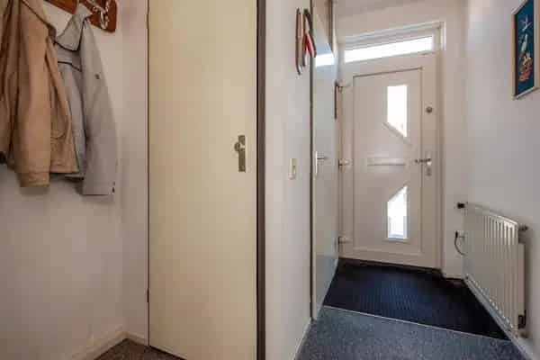 7-kamer Hoekwoning De Leyens Ruime Slaapkamers Zonnepanelen