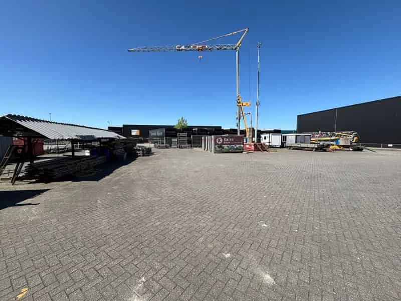 Bedrijfshal te Huur Rijssen 1050m² Kantoor 438m²