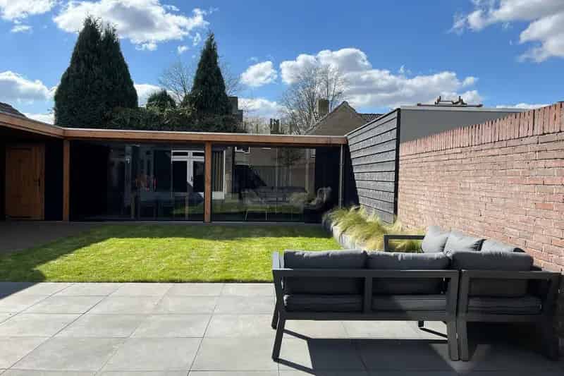 Huis te koop Den Dungen: Instapklare gezinswoning met luxe keuken en tuin