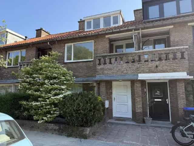 Ruime eengezinswoning 4 slaapkamers Den Haag