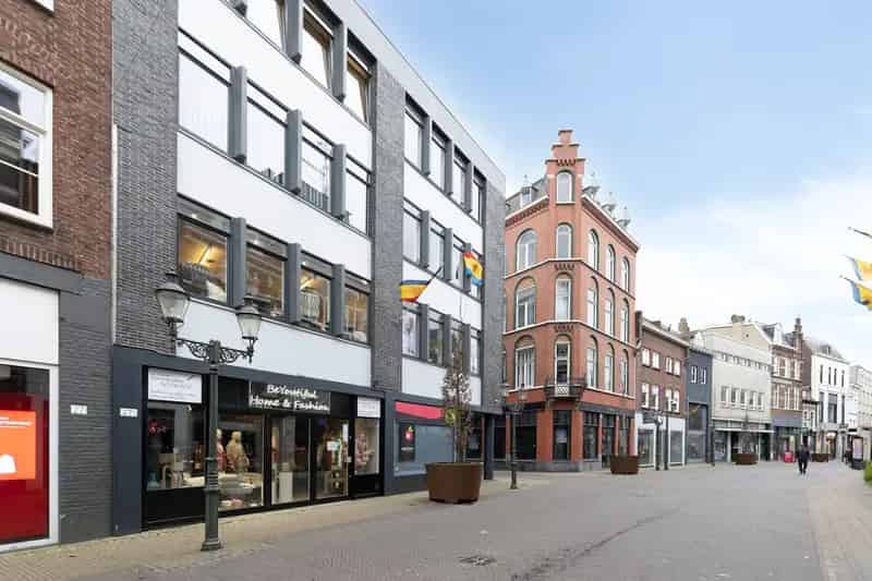 Beleggingspand Venlo: Verhuurde Winkel, Appartement & Kelder