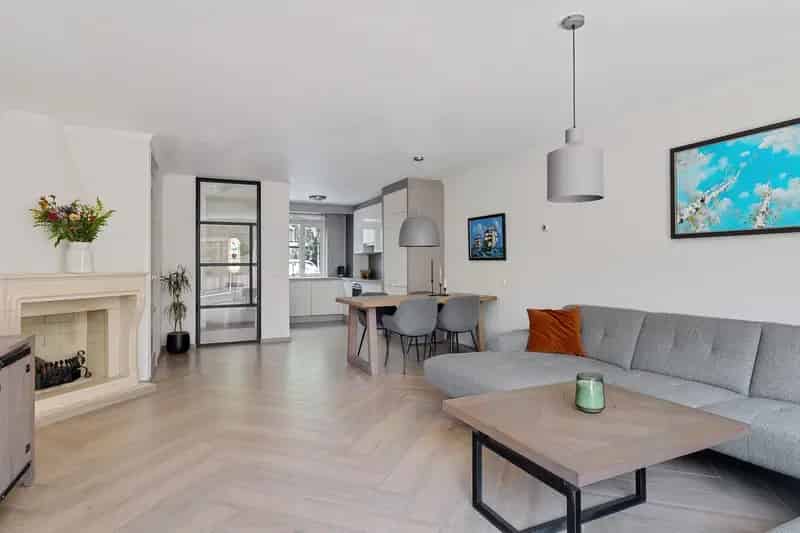 Ruime Hoekwoning Diemen Zuid 4 Kamers Moderne Keuken Tuin