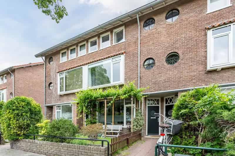 Ruim 6-kamerappartement Hilversum  - Moderne Keuken - 4 slaapkamers