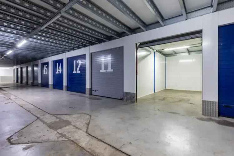 Opslagbox te Huur Sloterdijk 23m2 69m3 Veilig Centraal