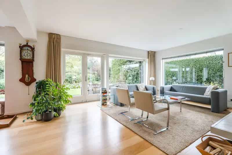 Huis te koop Velp: Geschakelde woning met garage en multifunctionele ruimte