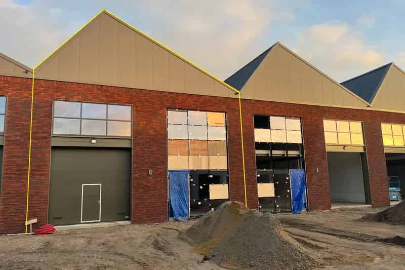 Bedrijfsunit Huizen 375m² te Huur District H
