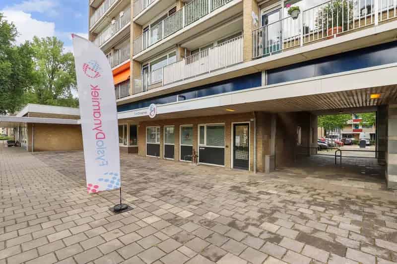Belegging Arnhem: Verhuurde Winkelruimte te Koop Middachtensingel