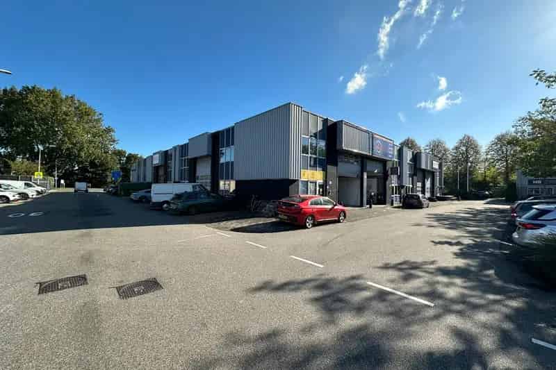 Bedrijfshal te huur Zoetermeer Industrieweg