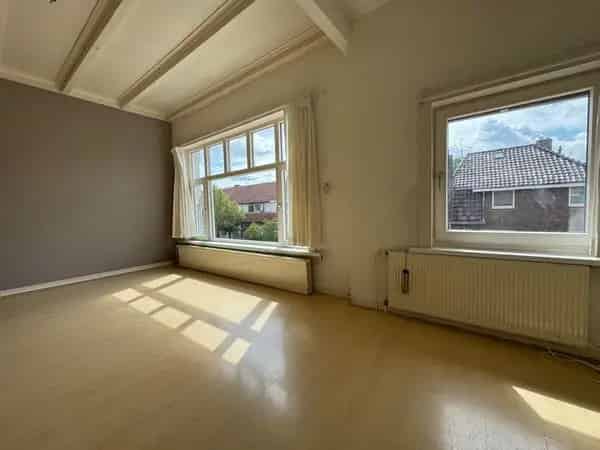 Ruime Bovenwoning Transvaalwijk Dakterras