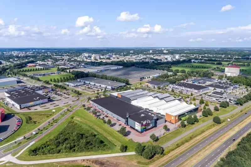 Winkelruimte te huur Emmen 1933m²
