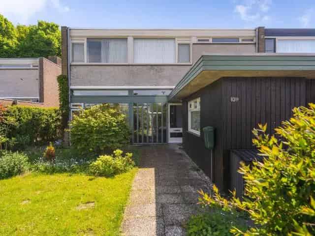 Ruime 5 Slaapkamer Woning nabij Hatertse Broek