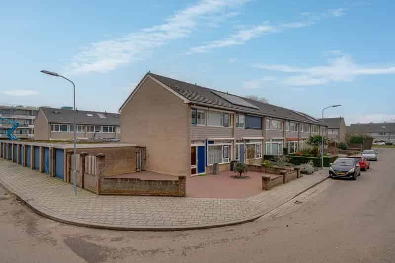 Huis te koop Zevenaar: Royale hoekwoning 118m²