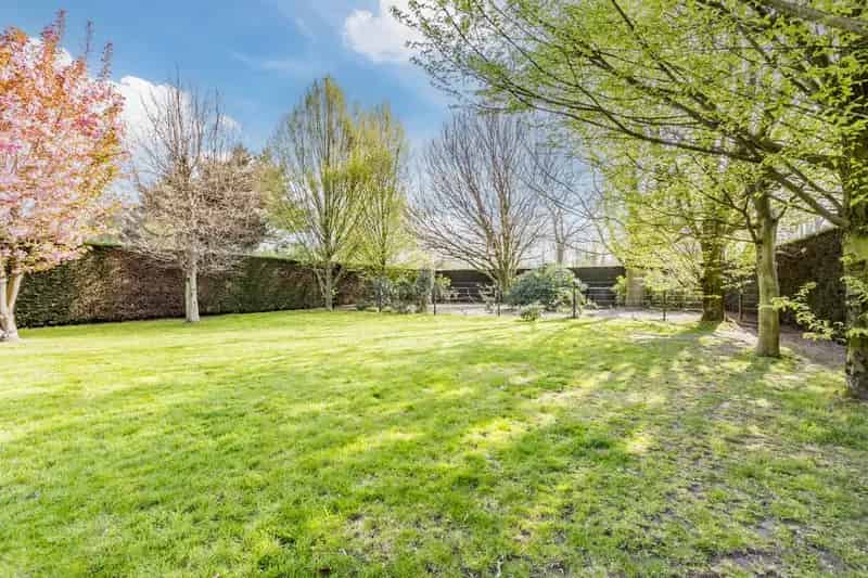 Huis te koop Breda Princenhage: Ruime woning met praktijkruimte en grote tuin