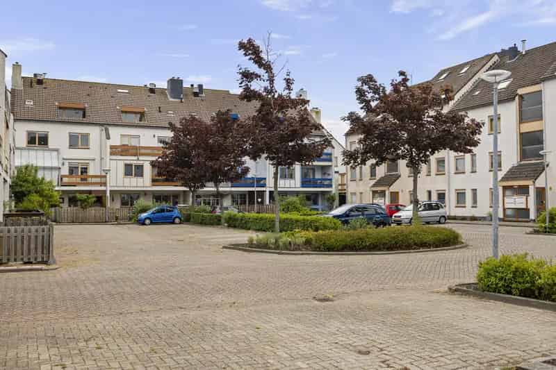 Studio met 2 slaapkamers en zonnig balkon