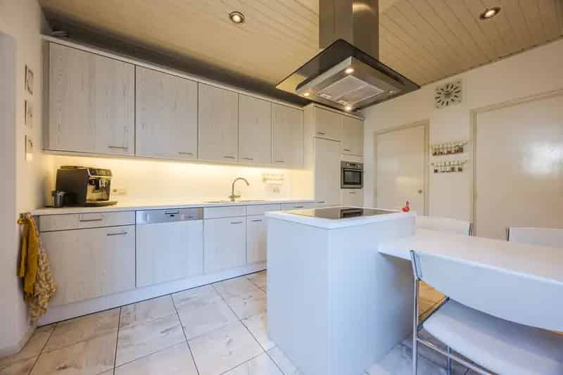 Huis te koop Sint Oedenrode Ruime Hoekwoning 4 slaapkamers Garage Tuin