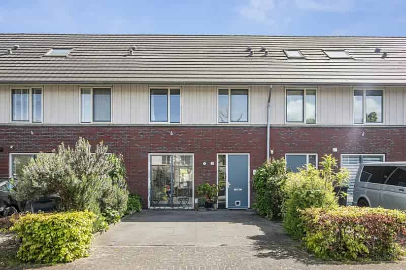Ruime woning nabij jachthaven Octant Almere
