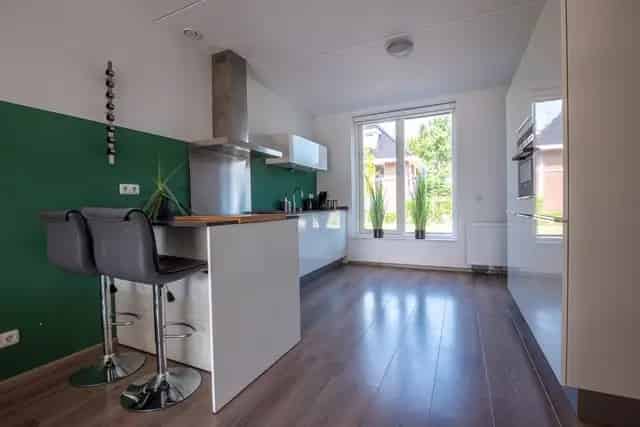 5 Kamer Eengezinswoning te Huur Zwaag 130m2