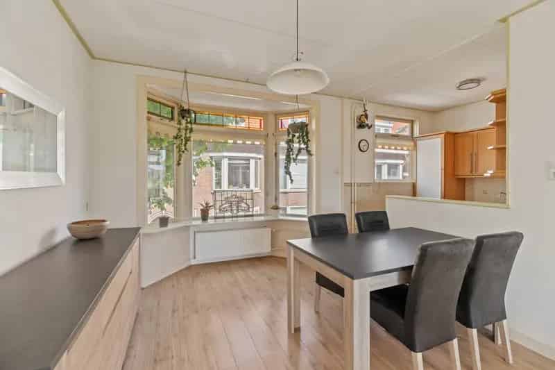 Jaren 30 woning Rotterdam 4 slaapkamers 111m2 balkon