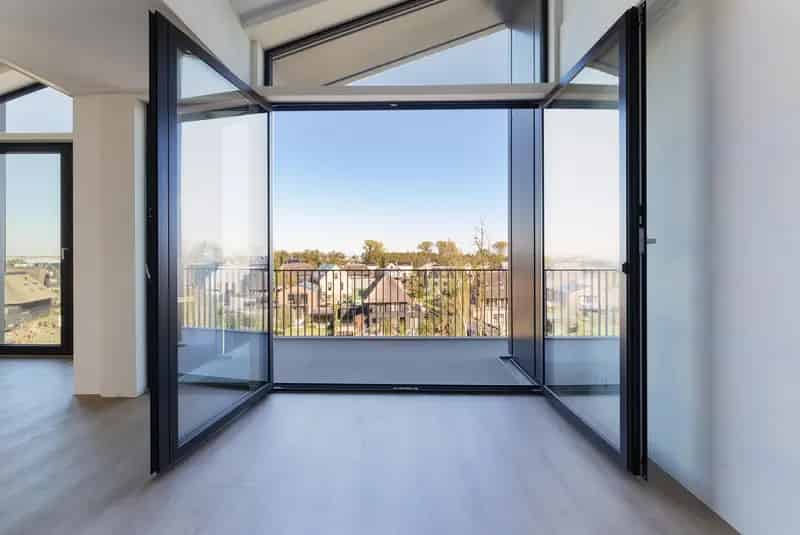 Luxe Appartement Muiden 102m2 2 slaapkamers Balkon Prive parkeerplaats