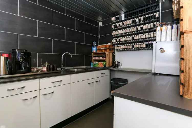 Winkel te Huur Rijswijk 60m2 Nabij Winkelcentrum