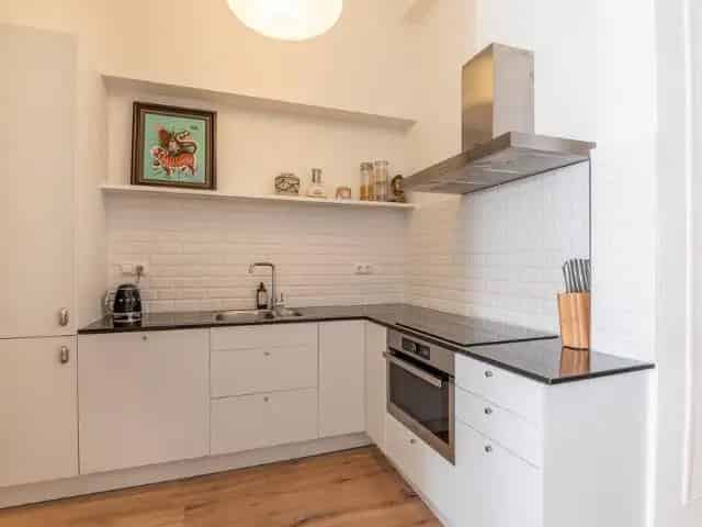 Gemeubileerde Benedenwoning Amsterdam 2 Slaapkamers Tuin