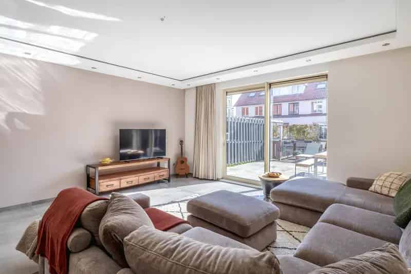 Huis te koop Berkel en Rodenrijs: Gezinshuis aan het water