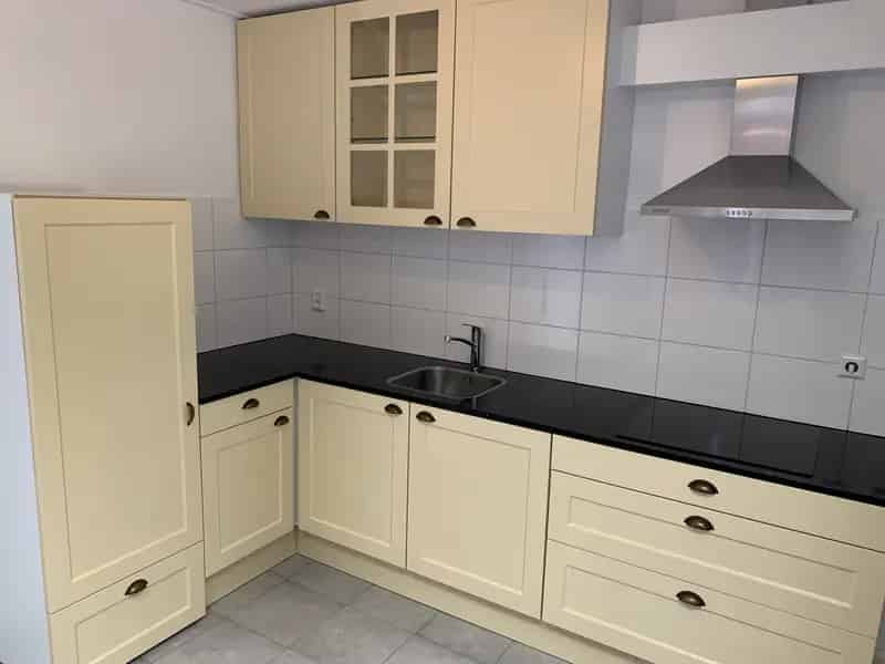 Ruime benedenwoning 3 kamers 75m2 tuin Korvelseweg