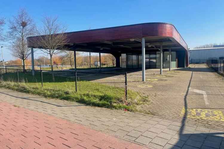 Bedrijfshal Oostzaan | Zoek bedrijfshallen te huur: Westeinde 26 1511 MA Oostzaan 