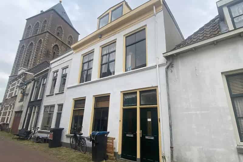 Belegging Kampen Kerkstraat 9  Woonruimte met Potentie