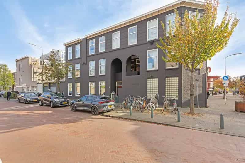 Appartement te koop Den Haag Centrum - Zwembad - Ruime Tuin