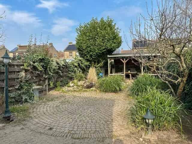 Vrijstaande Bungalow Maastricht Borgharen 145m2 Ruime Tuin Garage