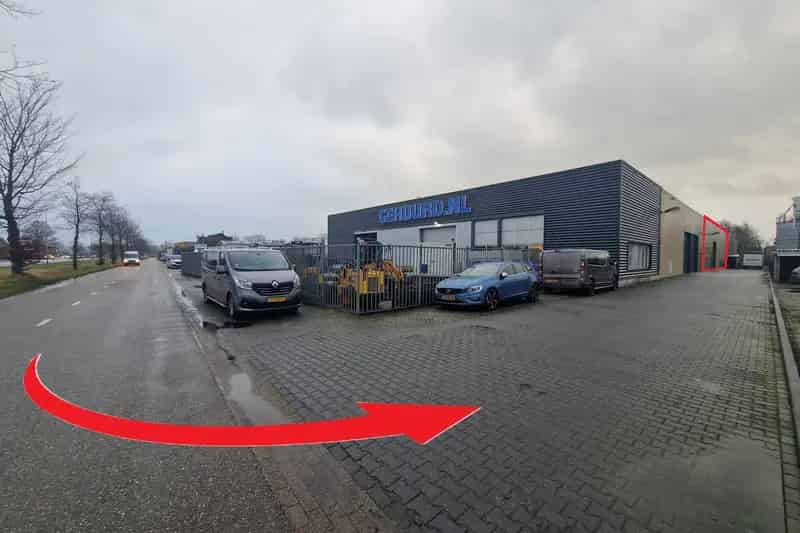 Bedrijfshal 900m2 te huur Nieuwleusen