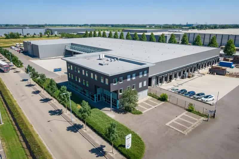 Bedrijfshal te huur Tiel 9822m2 Logistiek Object