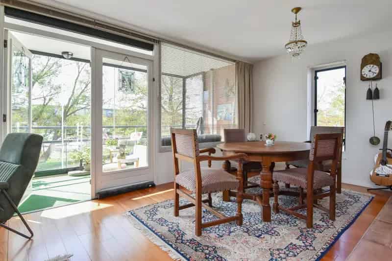 3 Kamer Appartement te koop s Gravenzande Ruim Balkon Uitzicht Water