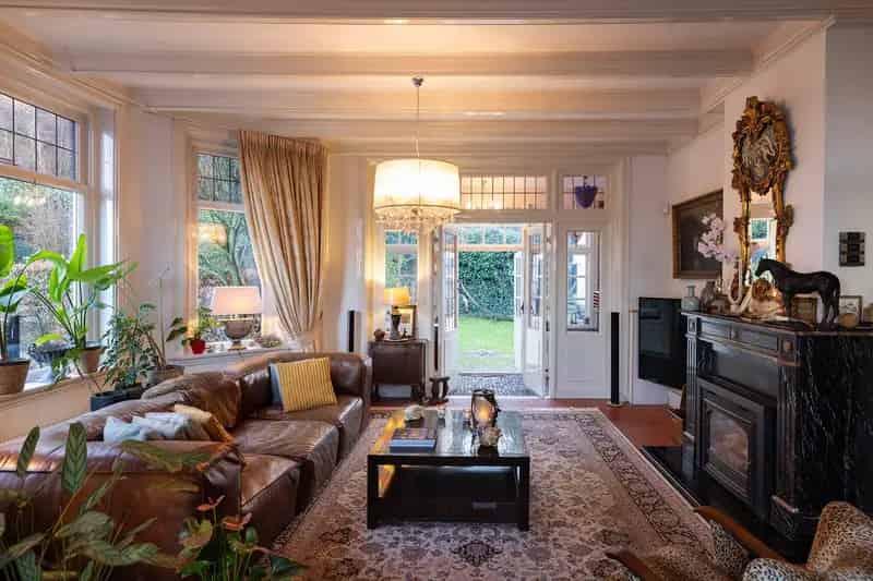 Huis te koop Wijk aan Zee: Luxe Villa met Bijgebouw en Strandzicht