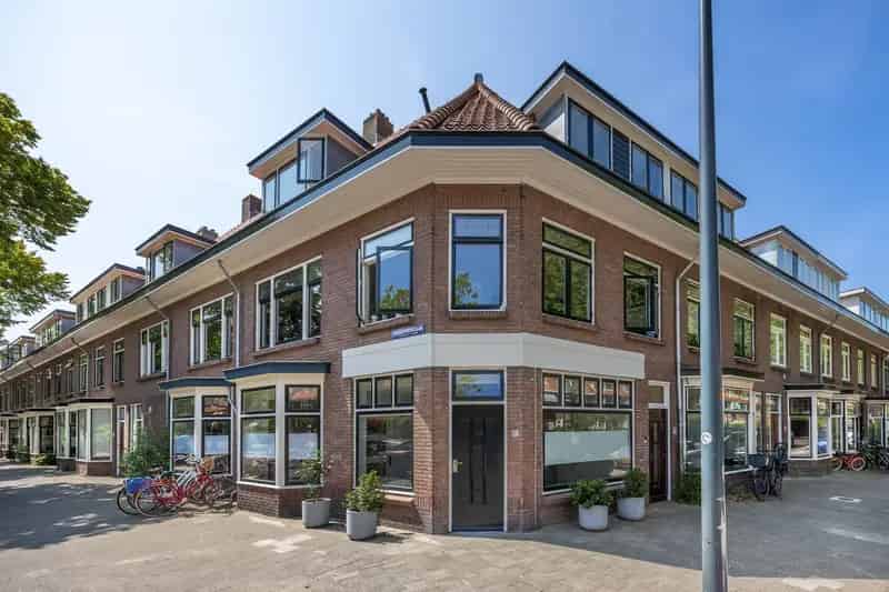 Appartement Leiden Professorenwijk-West 92m2 - Unieke Bankwoning