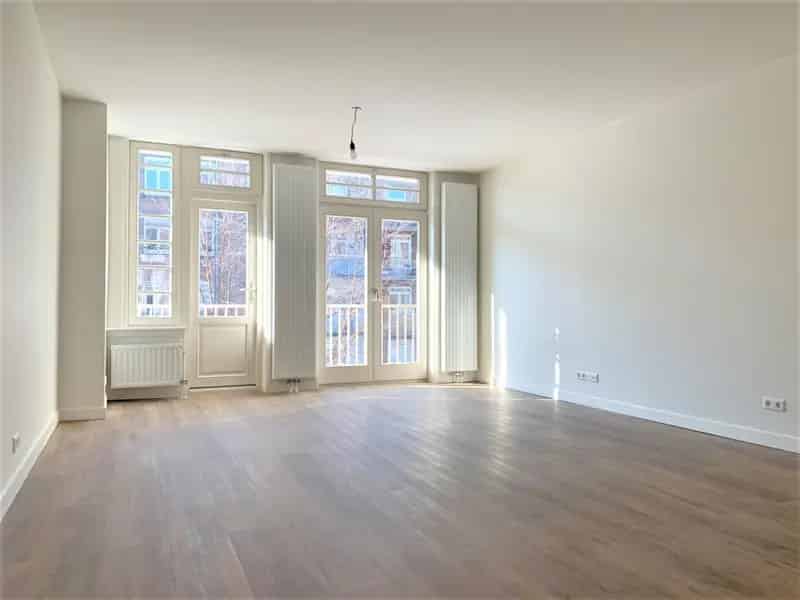 Appartement te huur Rijnstraat in Amsterdam - Zuid voor € 2.750 per maand
