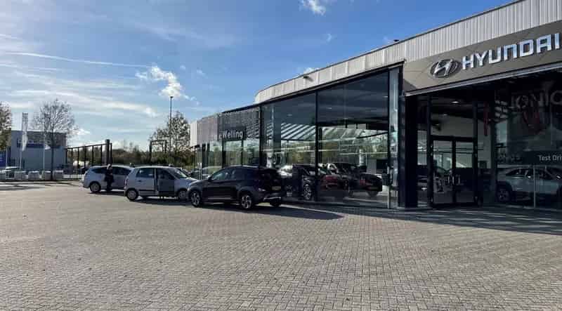 Bedrijfshal showroom werkplaats te huur en te koop Breukerweg Heerlen